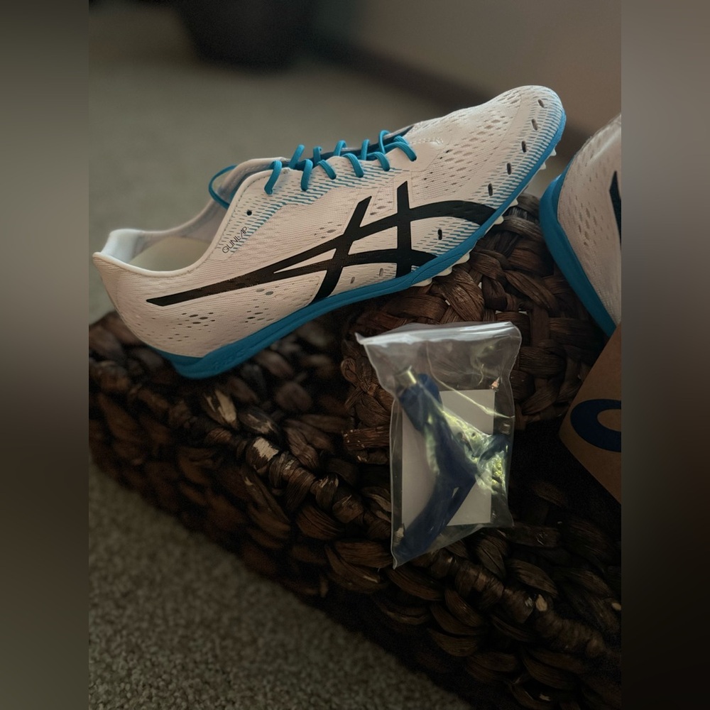 ASICS Men's Track Shoes White and Blue Unisex / GUN LAP 2 / Size 10